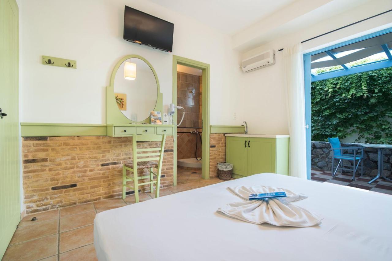 Saronis Hotel Agistri - Adults Only Skála Zewnętrze zdjęcie